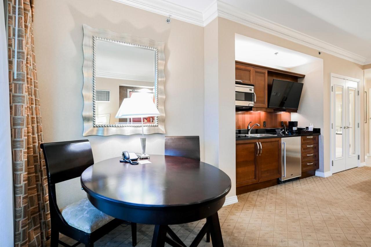 Penthouse Suite With Strip View At The Signature At Mgm Grand Las Vegas Extérieur photo